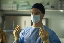 Смотреть Доктор Стрэндж онлайн в HD качестве 720p