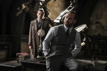 Смотреть Фантастические твари: Преступления Грин-де-Вальда онлайн в HD качестве 720p