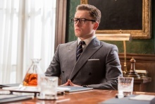 Смотреть Kingsman: Золотое кольцо онлайн в HD качестве 720p